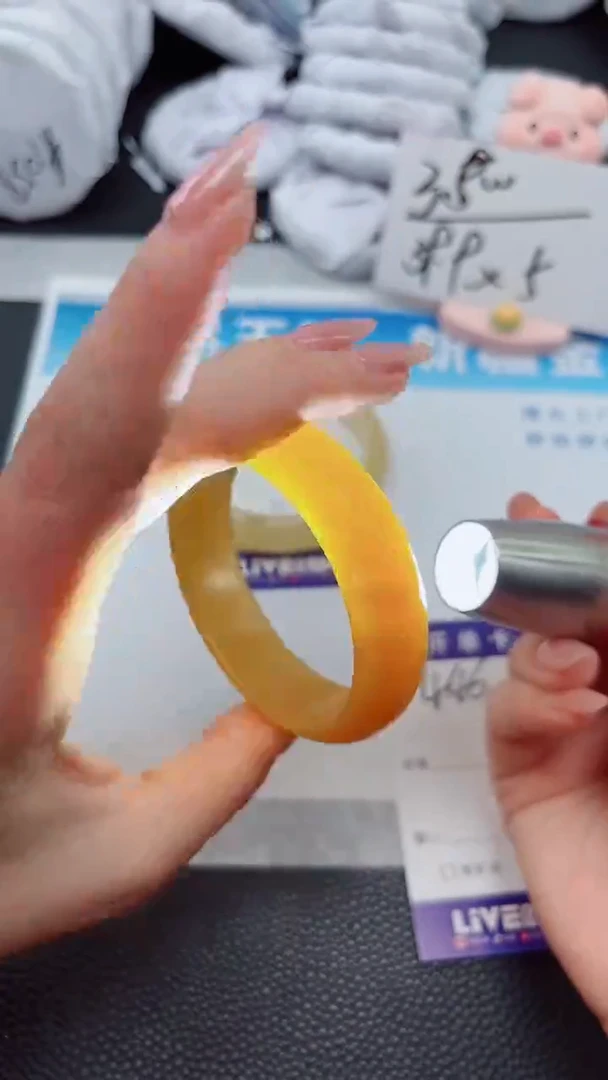 【闪购商品】石英质玉手镯未镶嵌446