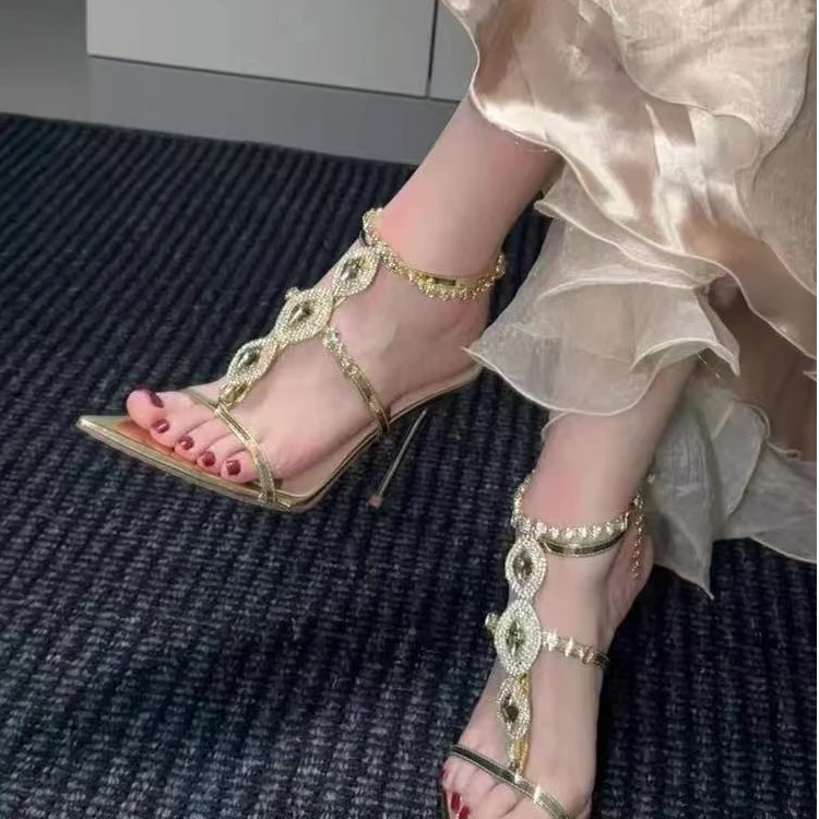 春夏网红同款高跟凉鞋名媛风气质水钻百搭性感尖头高跟细跟凉鞋