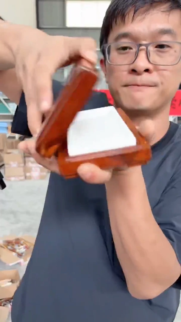 6号—白端带盒1方不挑