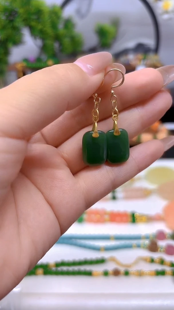 和田玉（碧玉）14K金镶嵌耳饰E171