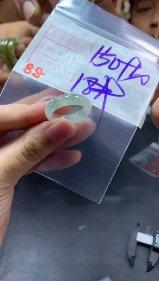 【闪购商品】定制翡翠未镶嵌戒圈18#160毛货需精细抛光