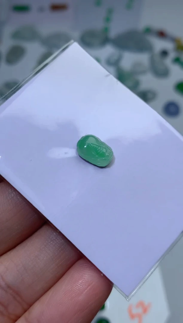 未镶嵌定制翡翠毛货