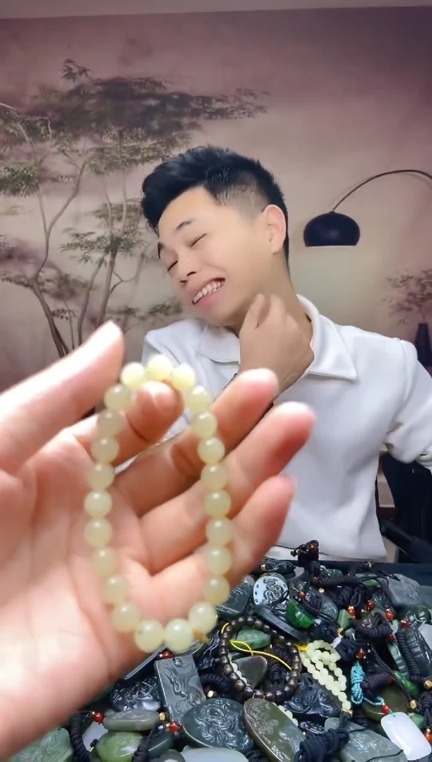 颈饰未镶嵌和田玉常**子1