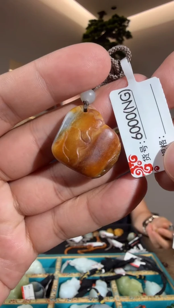 颈饰未镶嵌和田玉NG