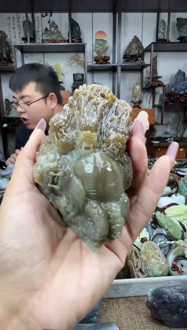 未镶嵌和田玉把件1