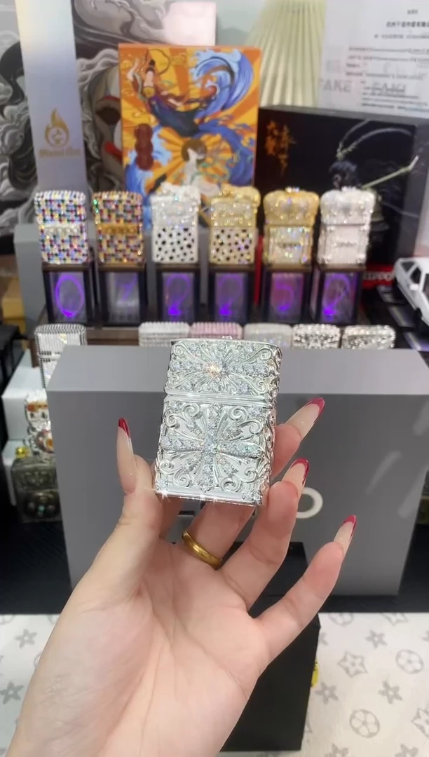 铜ZIPPO满钻克罗心