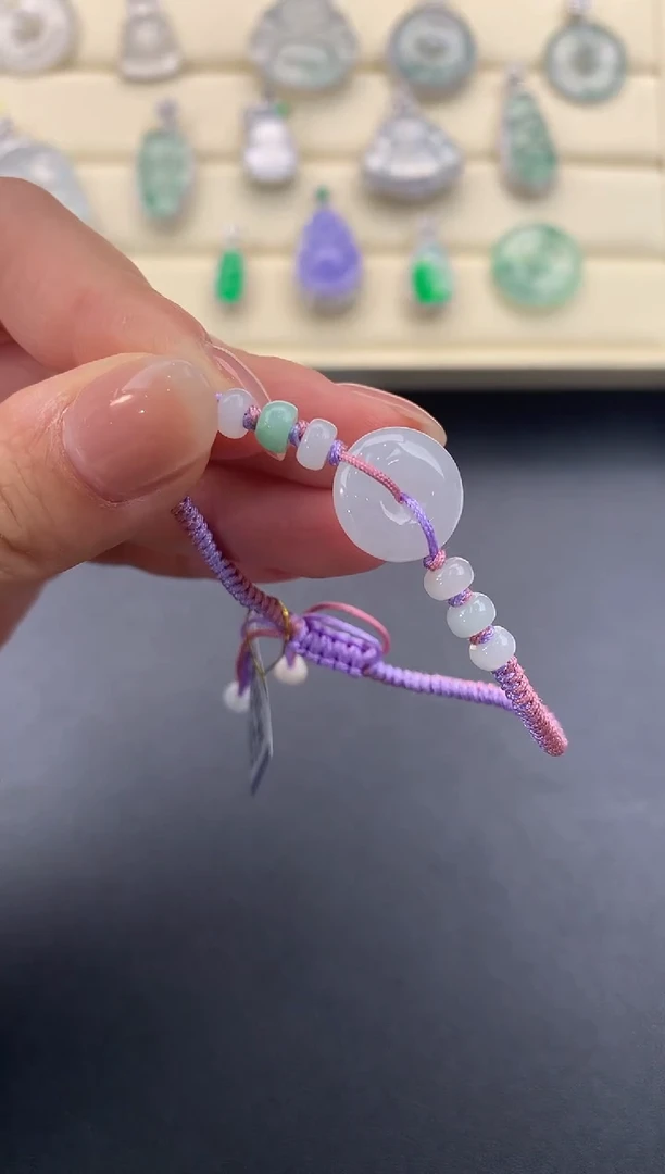 【闪购商品】翡翠颈饰未镶嵌D837