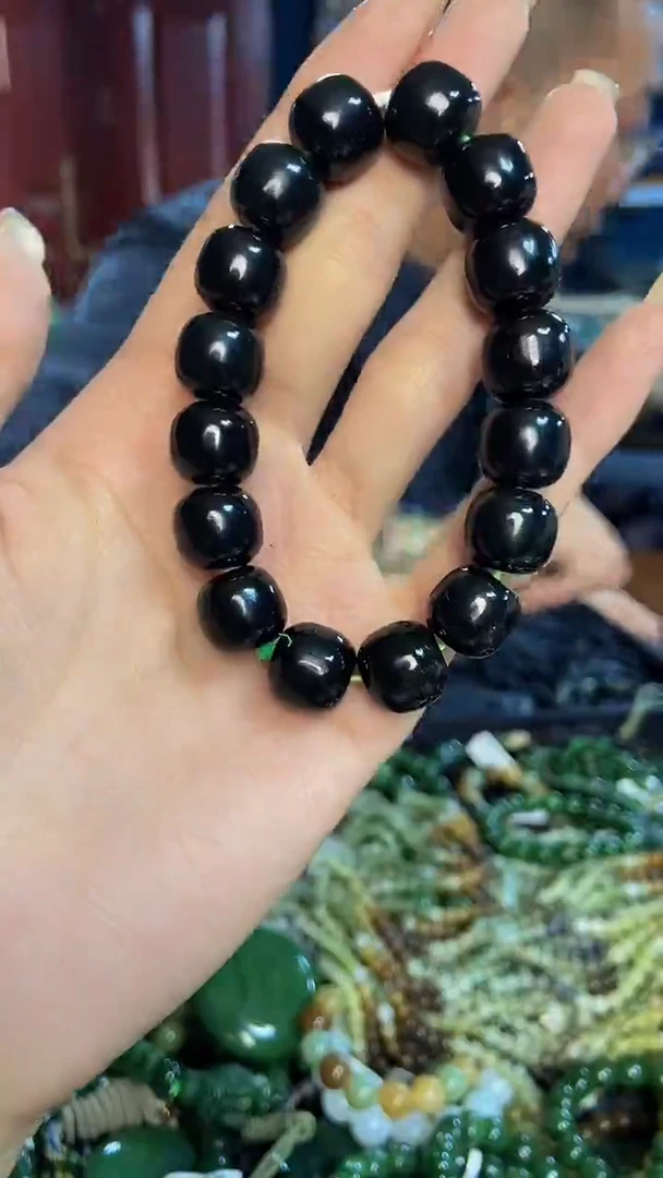 未镶嵌和田玉挂件1