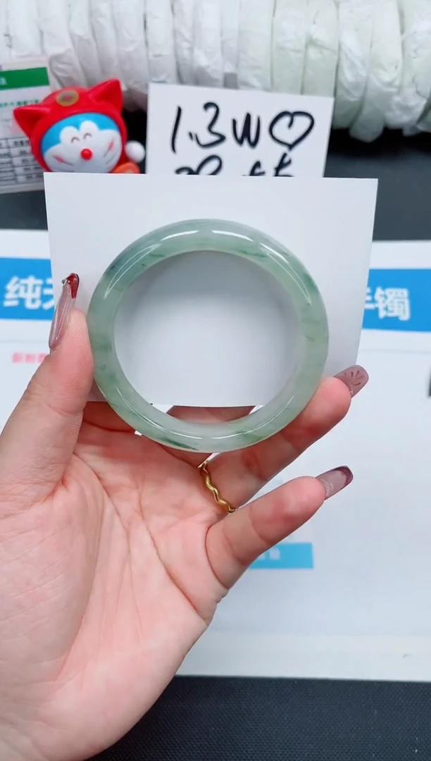 【闪购商品】石英质玉手镯未镶嵌215