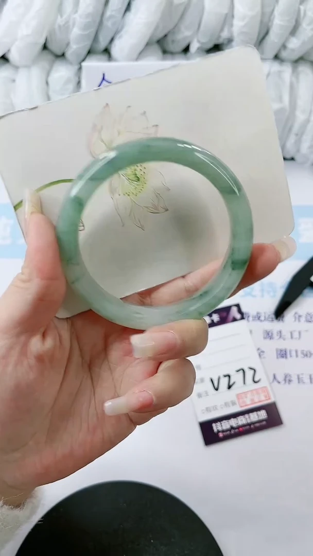 【闪购商品】石英质玉手镯合金多样性发货V272