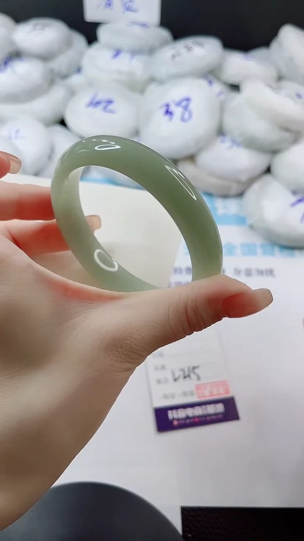 未镶嵌手镯石英质玉多样性发货L215-62