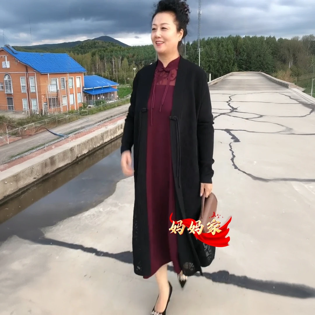 10145原版针织长袖立领连衣裙＋妈妈装针织外套风衣复古 烫钻