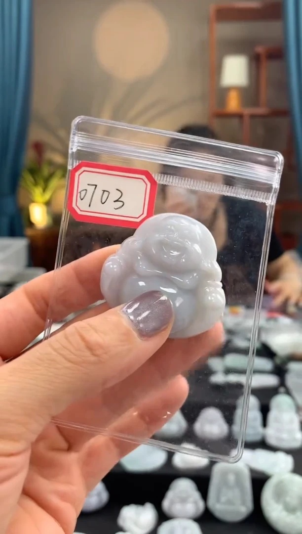 翡翠未镶嵌颈饰佛公0703