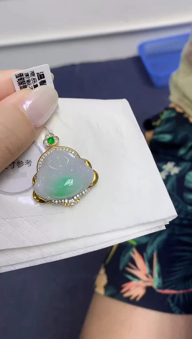 颈饰未镶嵌翡翠天然缅甸翡翠A货多样性发一件