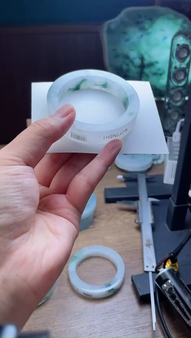 未镶嵌手镯定制翡翠柳*定制