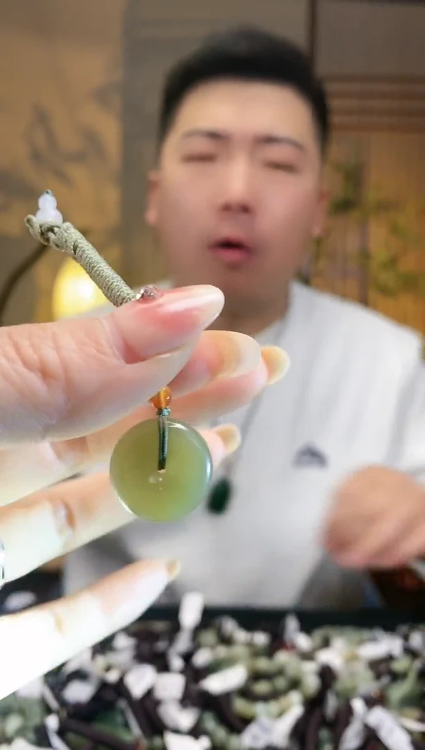 【闪购商品】和田玉颈饰未镶嵌多样性发货，拍一发一