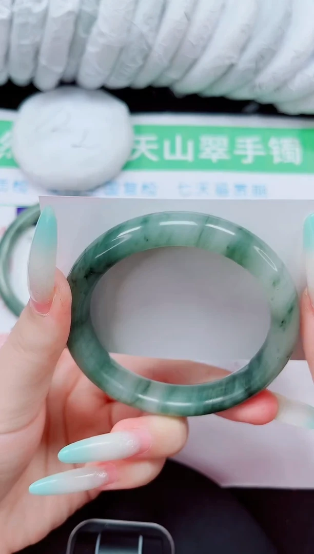 石英质玉手镯未镶嵌183-54/55
