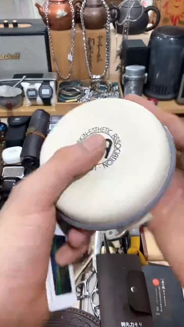 瓷片闪购商品  如图所示