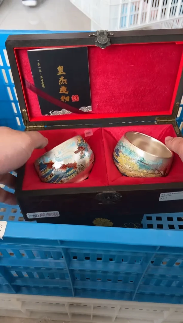 无运费险有瑕疵的摄影的产品有使用过的痕迹有点脏介意勿拍
