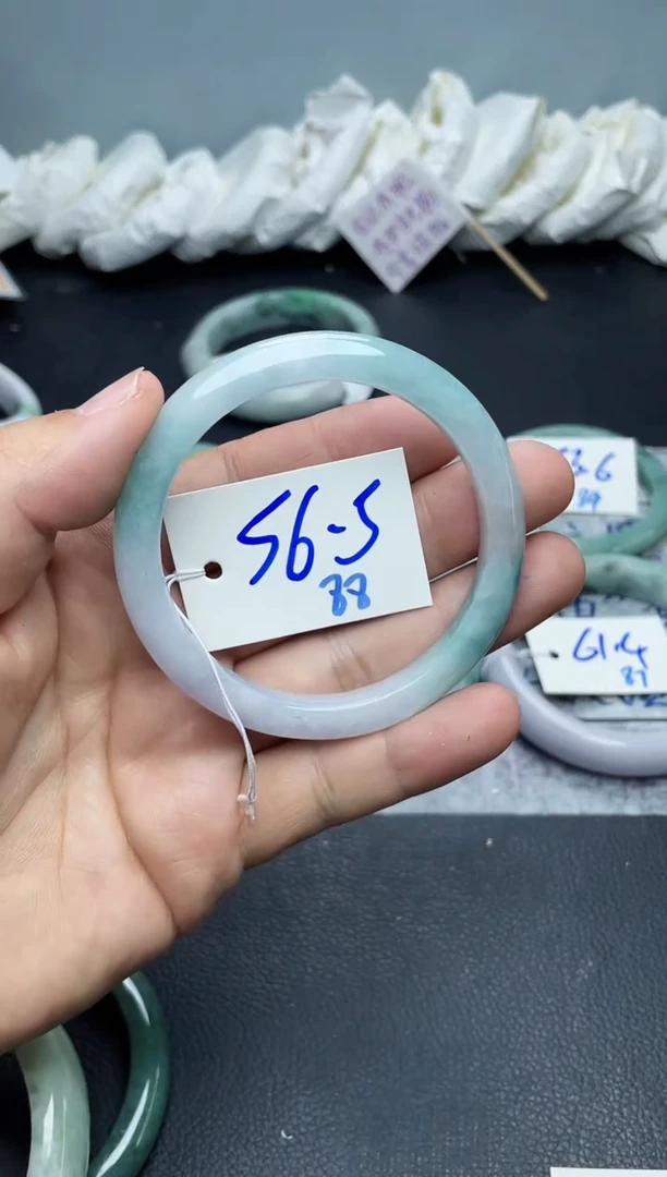 未镶嵌手镯翡翠88