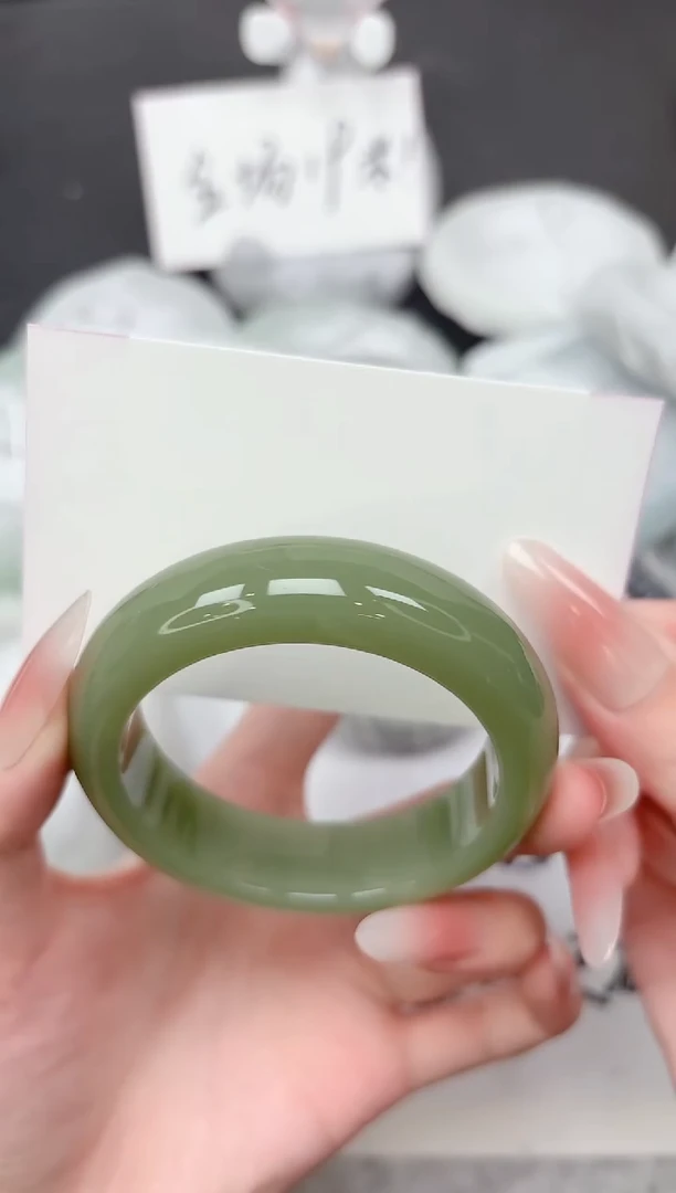 未镶嵌手镯石英质玉140-52.2