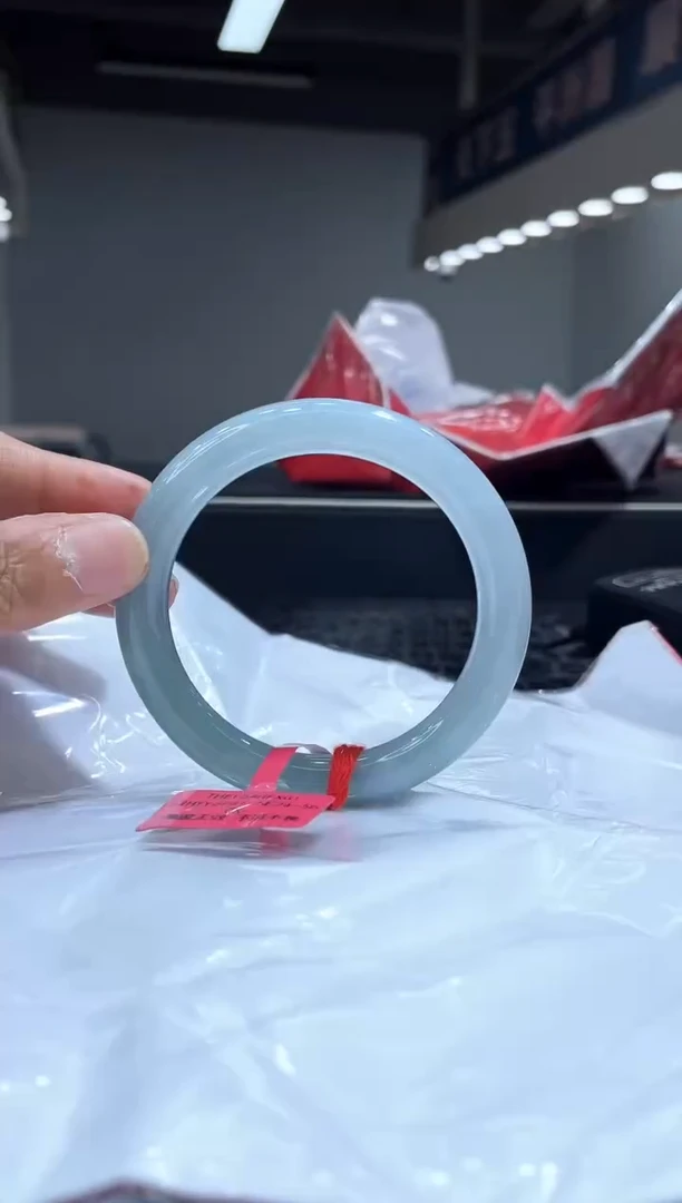 未镶嵌手镯翡翠6