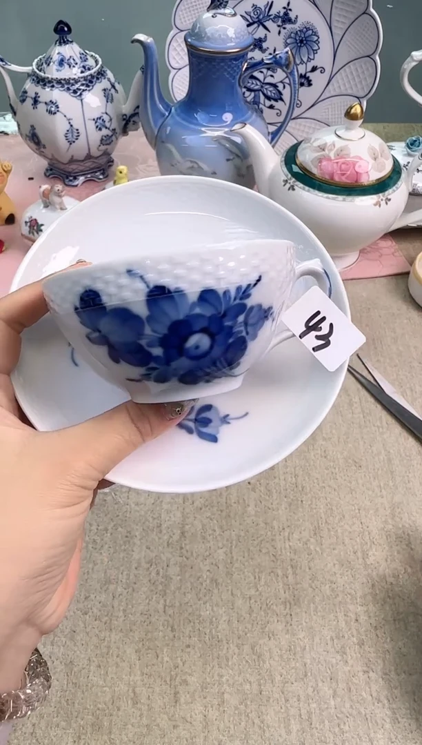 瓷片泡泡家的瓷器真好看