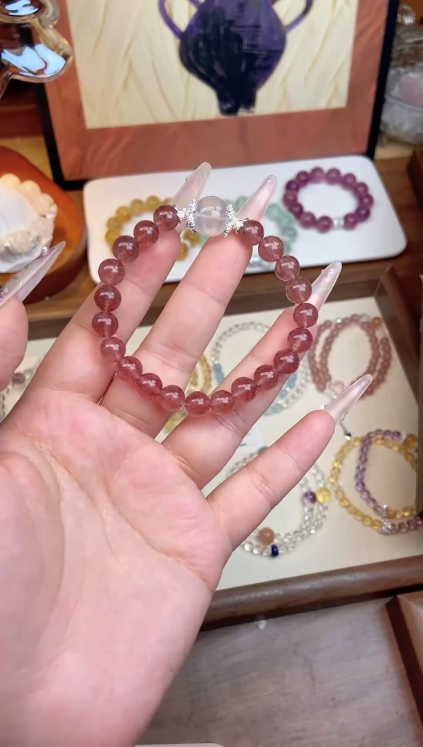 【闪购商品】水晶手链未镶嵌草莓