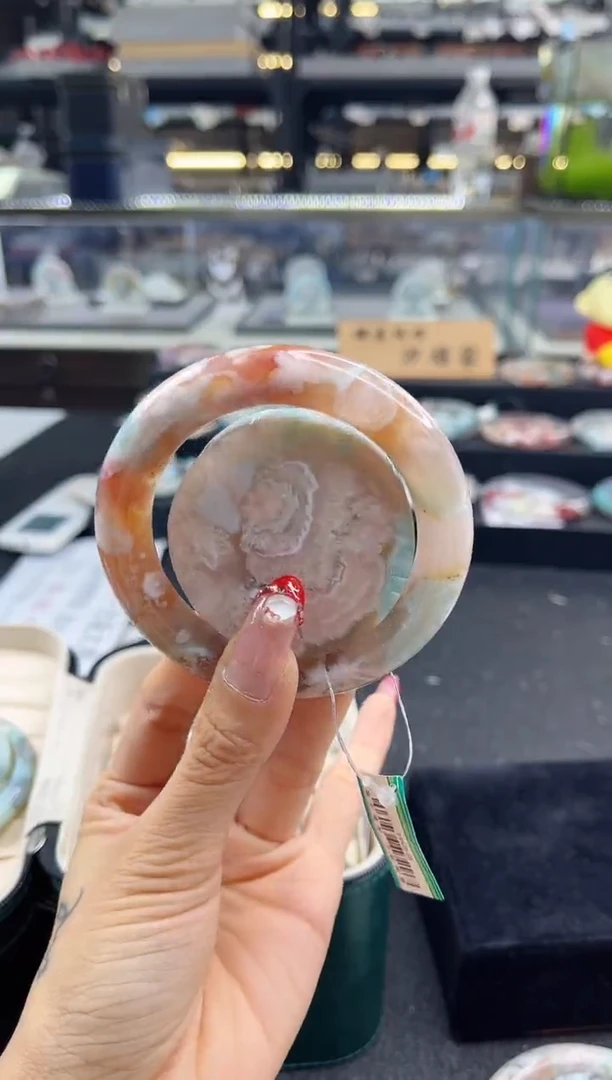 未镶嵌手镯石英质玉维*?圈口（赠品镯心）