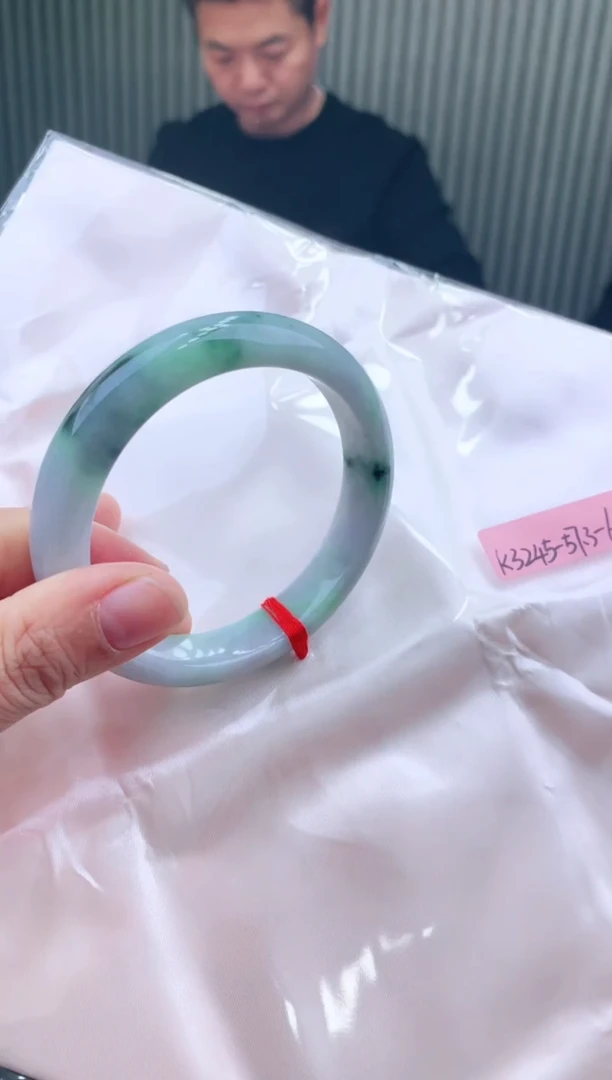 未镶嵌手镯翡翠57