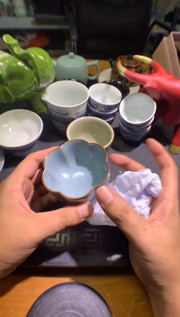 茶具茶壶、盖碗、主人杯、客杯（轻轻微瑕介意勿拍）