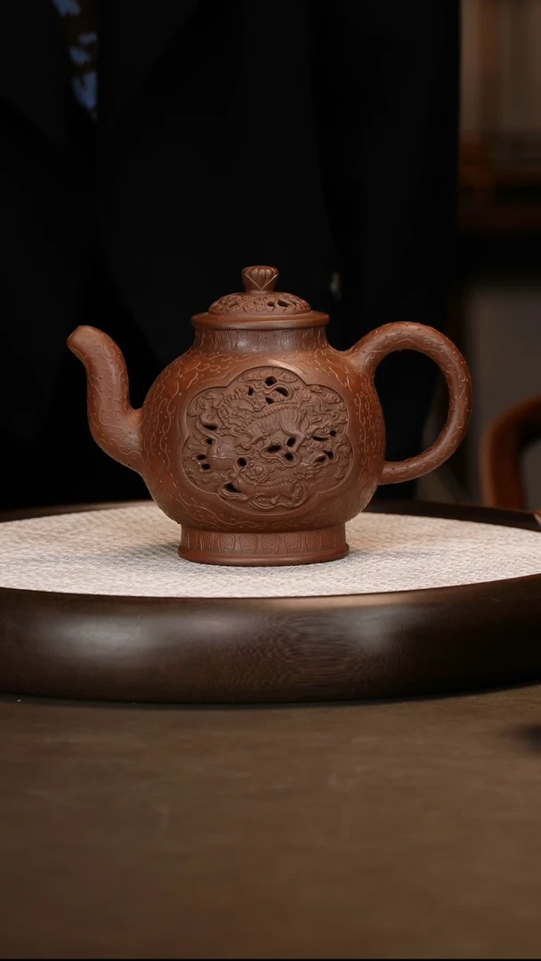 【邵沛华】镂空麒麟 800c