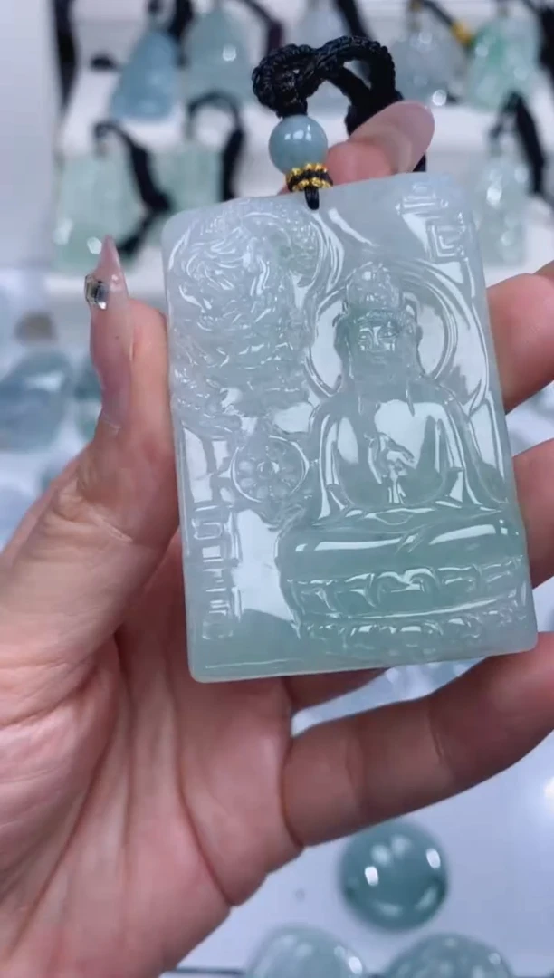 颈饰未镶嵌翡翠吊坠