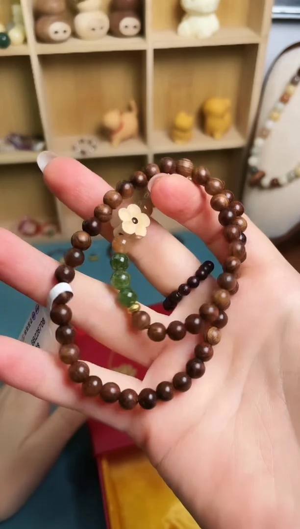 非洲檀香手串/手链菩提木质玉石手串/多发性其一/不带盒子