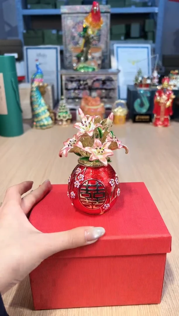 【闪购商品】杯271红盒红色花瓶