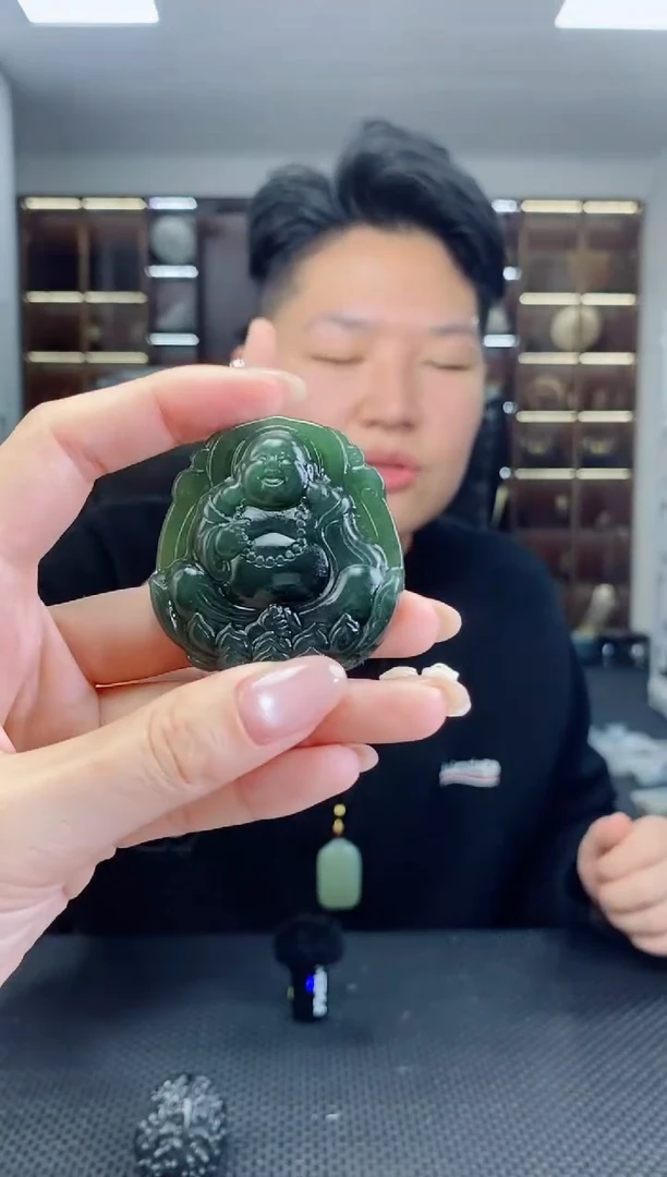 颈饰未镶嵌和田玉3