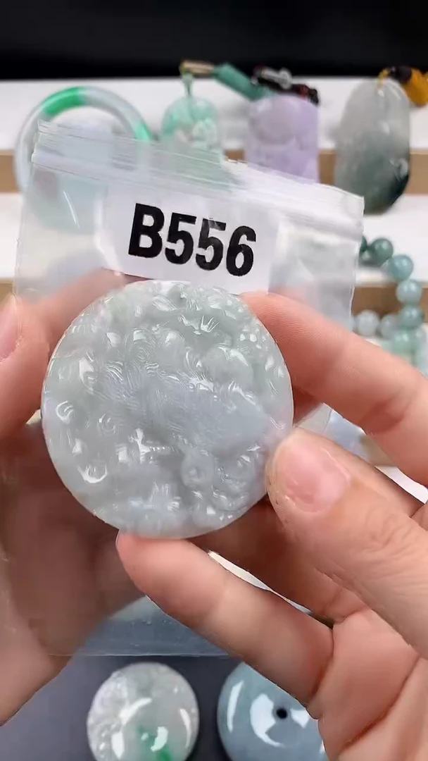 颈饰未镶嵌翡翠天然翡翠吊坠挂件