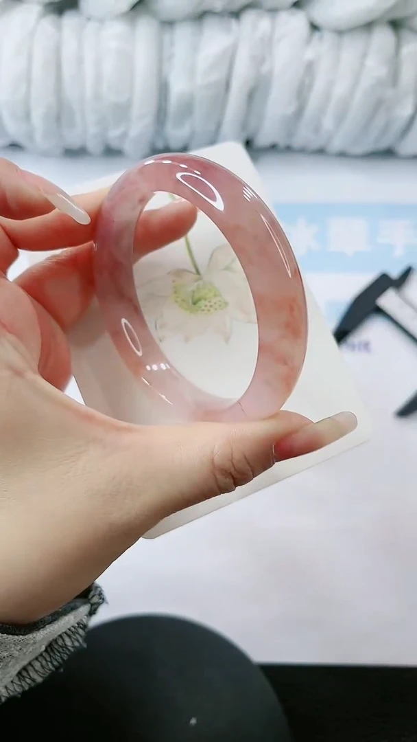 【闪购商品】石英质玉手镯未镶嵌 多样性发货V182