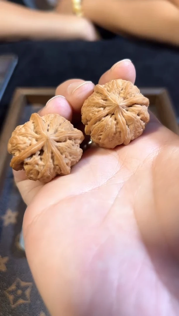 把件核桃32尺35尺全品雨花石四棱