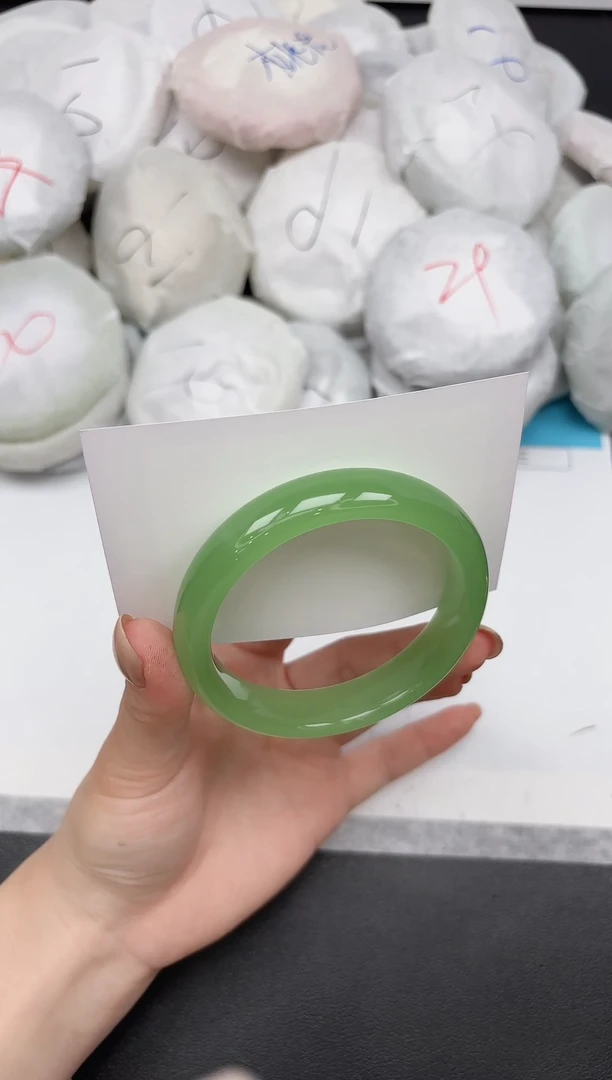 未镶嵌手镯石英质玉100/5758