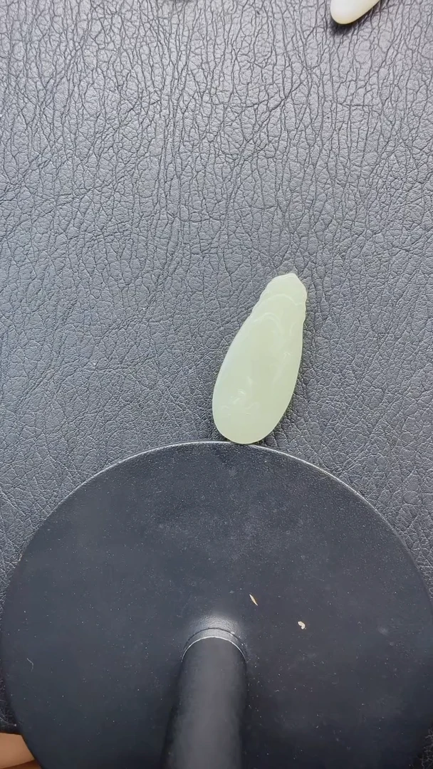 和田玉未镶嵌吊坠(不含链)25