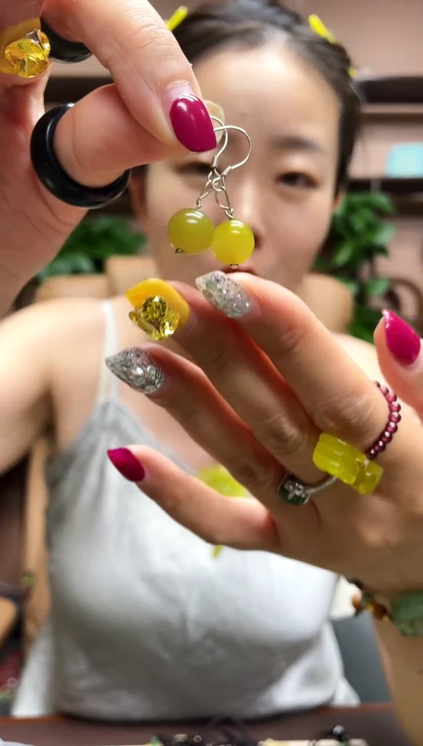 岫玉银S925镶嵌颈饰多样性发货发其中之一