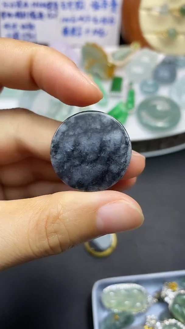 颈饰未镶嵌翡翠吊坠