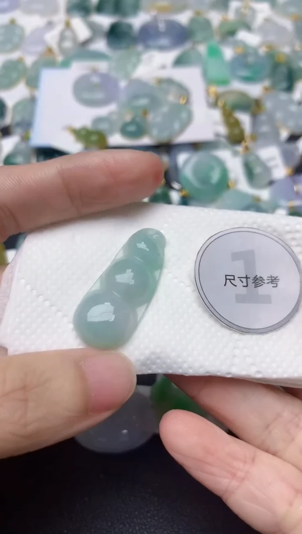 颈饰未镶嵌翡翠天然缅甸A货翡翠