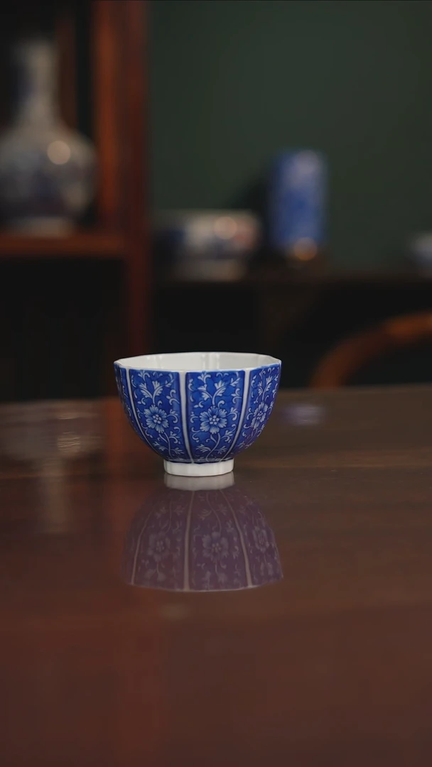 晓月柴窑 牡丹纹饰