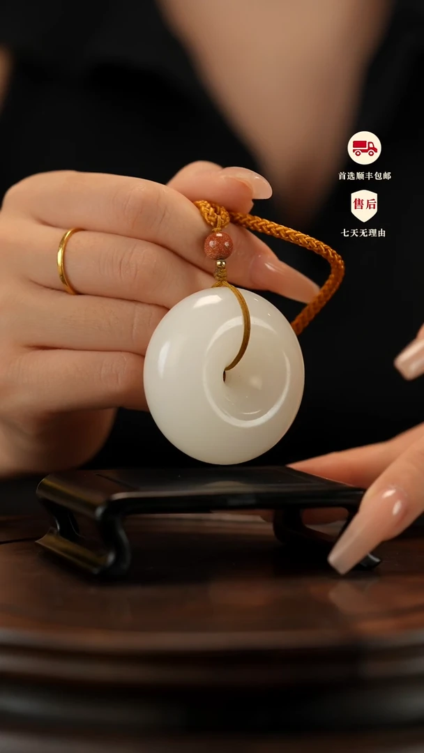 云南石荔枝白雕刻：平安扣手把件挂件