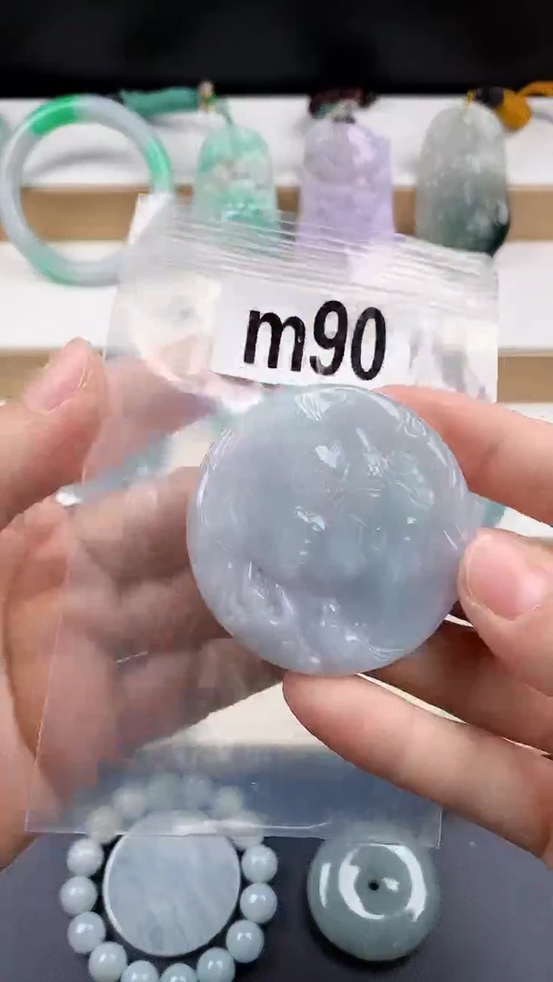 颈饰未镶嵌翡翠天然翡翠吊坠挂件