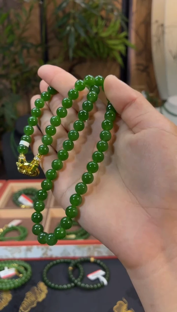 颈饰未镶嵌和田玉（碧玉）8老坑辣绿无矿高货锁骨链