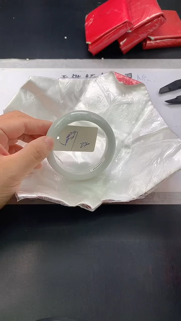 翡翠手镯未镶嵌172