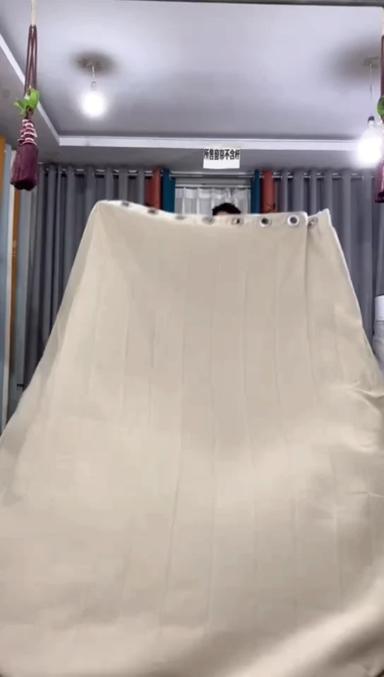 布成品窗帘    6*2.75